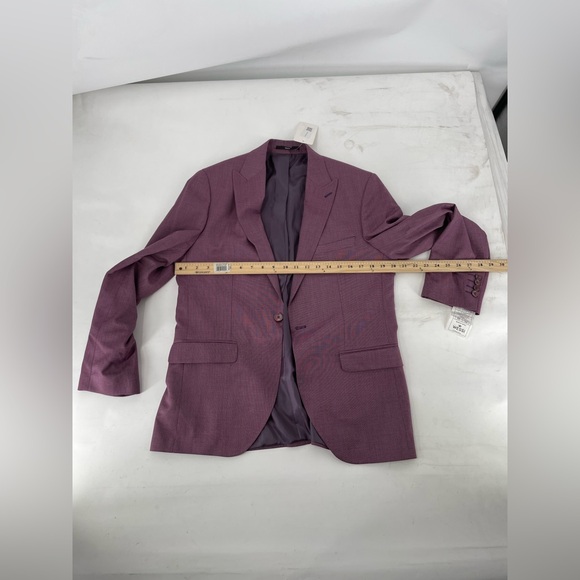 Men's Stylish Purple Blazer - Picture 4 of 6